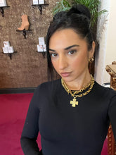 Load image into Gallery viewer, Madonna Necklace