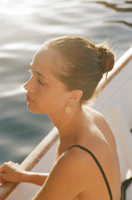 Load image into Gallery viewer, Oui Earrings