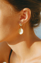 Load image into Gallery viewer, Oui Earrings
