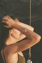 Load image into Gallery viewer, Oui Bracelet