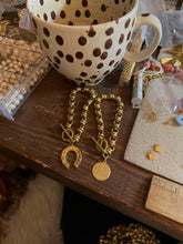 Load image into Gallery viewer, Oui Bracelet