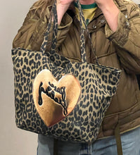 Load image into Gallery viewer, August Everyday Tote