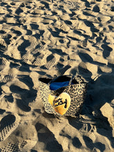 Load image into Gallery viewer, August Everyday Tote