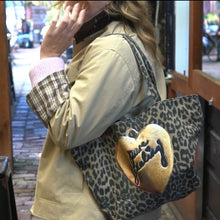 Load image into Gallery viewer, August Everyday Tote