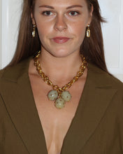 Load image into Gallery viewer, Daisy Earrings