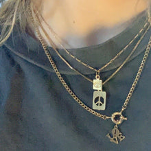 Load image into Gallery viewer, Lennon Necklace